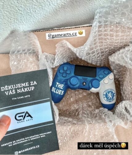 Dárkový poukaz na vlastní PS4 ovladač photo review